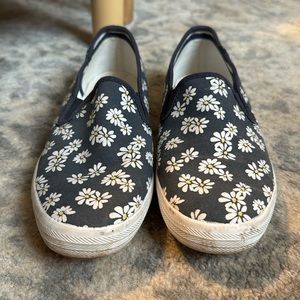 Keds Daisy slip on shoes
